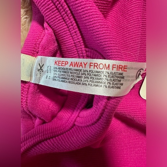 NWT FREE PEOPLE FP Movement Evergreen Brisk Cami M/L “Berry” SOLD OUT ONLINE - Picture 7 of 10